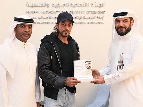 Shah Rukh Khan honoured with the happiness card