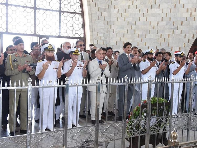 Sharif along with the chiefs of the allied political parties paid a visit to the Mausoleum of Quaid-e-Azam Mohammad Ali Jinnah in Karachi to reiterate his resolve to run the country in accordance with the principles of the founder of Pakistan.