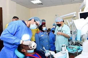 12 inmates get free teeth-1650003975202