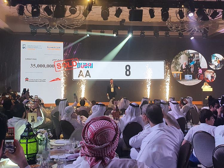 Charity auction-1650136210331
