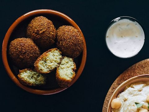 Vegan recipe for Lebanese falafel with chickpeas