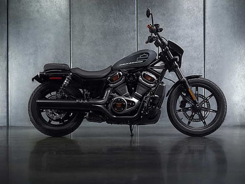 The powertrain is a liquid-cooled, 60-degree V-twin with a torque band that keeps flat across the power band. 