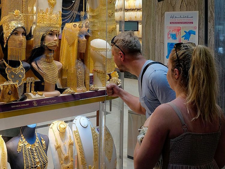 Stock Dubai Gold