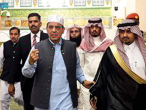Prime Minister of Pakistan Shehbaz Sharif, visits Prophet’s mosque in Medina.