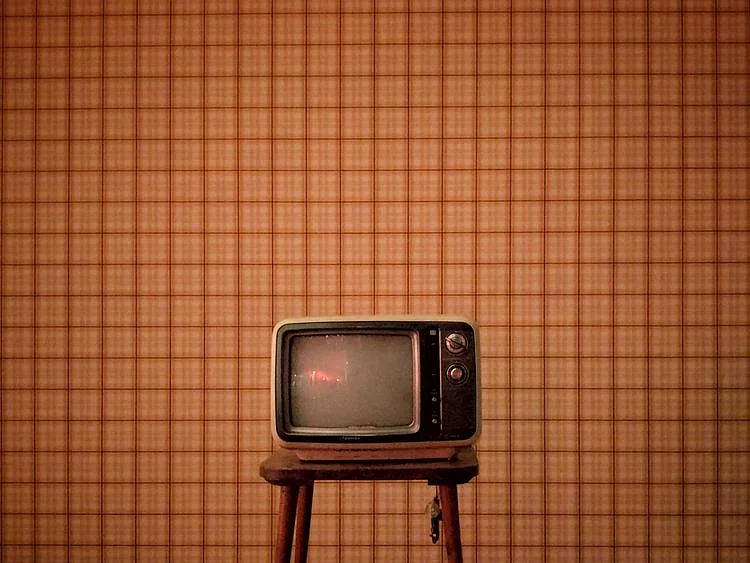 B&W TV (black and white tv) Opinion