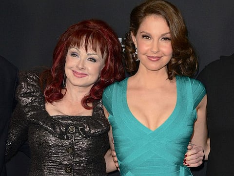 Naomi Judd and Ashley Judd.