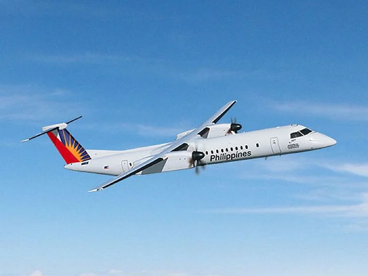 A De Havilland Dash 8 Turboprop 01