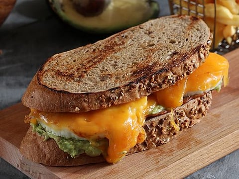 Grilled Cheese Sandwich with Jalapeno Poppers