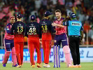 Look: Buttler ton leads Rajasthan into IPL final with win over Bangalore