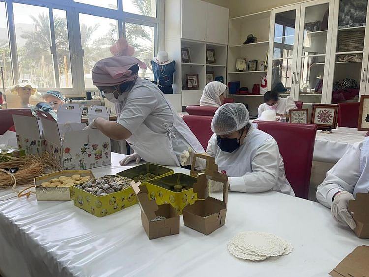 students prepare goodies 02-1653800538884
