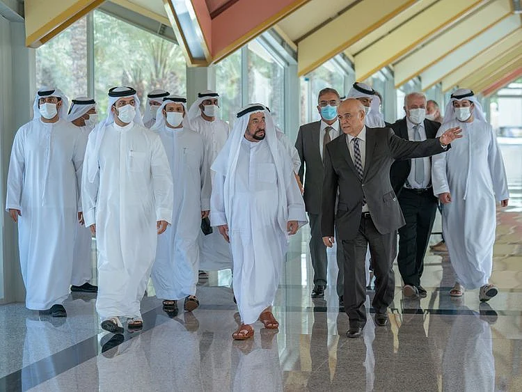 sultan-visits-university-of-sharjah-1654440374789