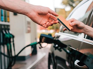 How effective are fuel cashback credit cards when saving on petrol and diesel?