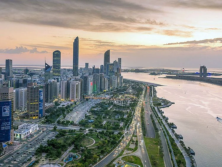 ABU DHABI SKYLINE 221-1655103855079