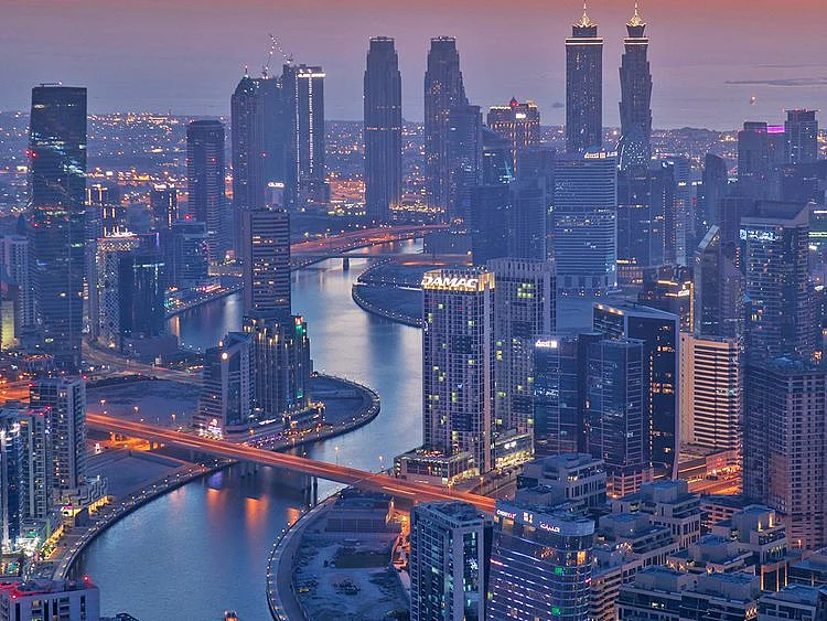 STOCK Dubai skyline