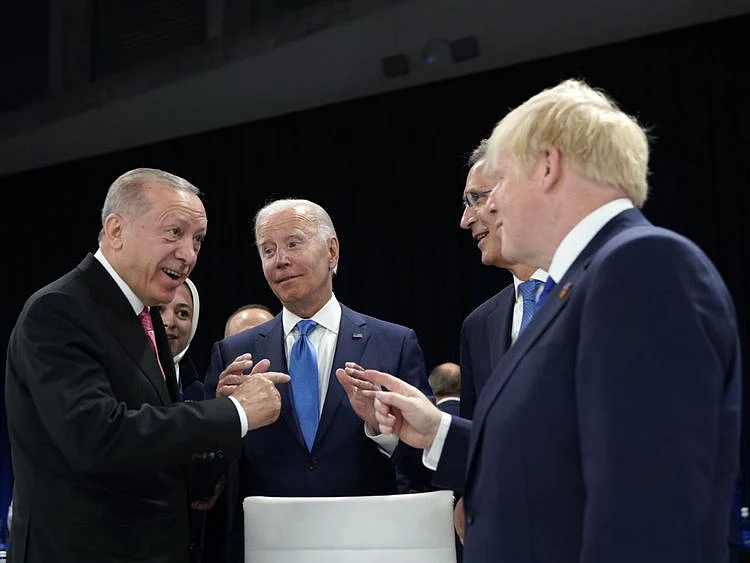 biden-1656512138086