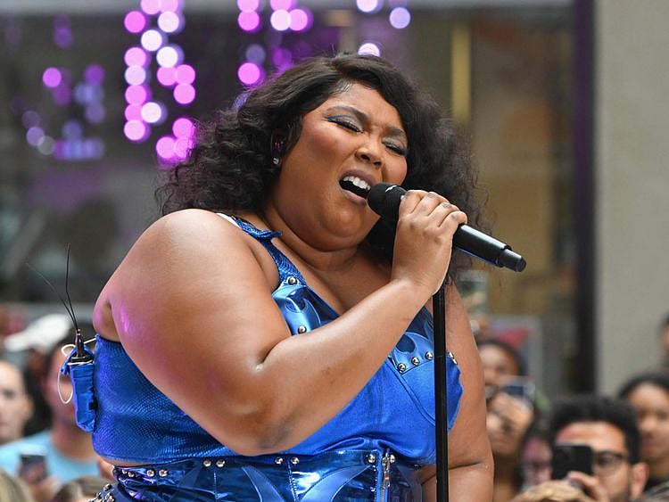 Lizzo 2-1657958411735