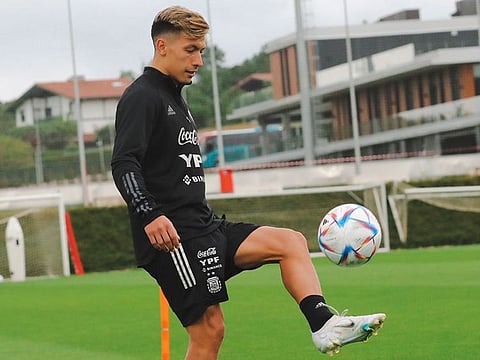 Manchester United are on the verge of completing their third summer signing after agreeing a £45m deal with Ajax for Argentina defender Lisandro Martinez.