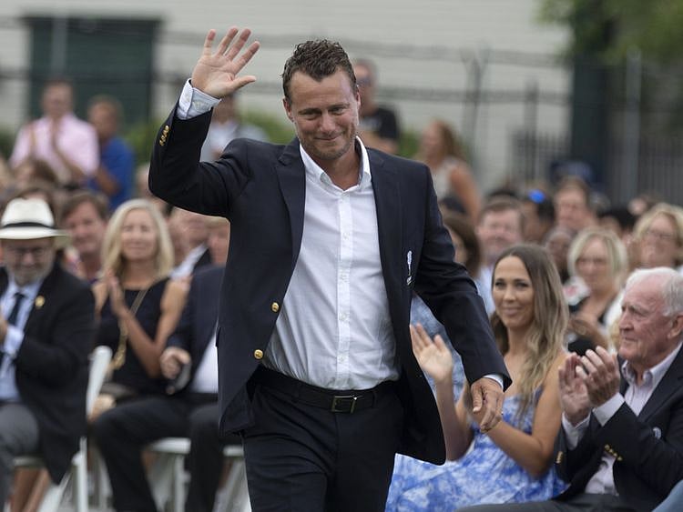 Copy of Hall_of_Fame_Induction_18520.jpg-98d18-1658041547293