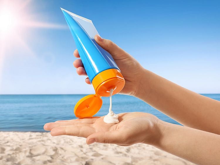 Sunscreen shutterstock-1658553181330