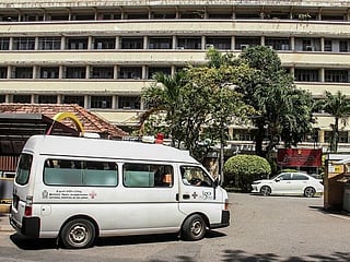 Shortages leave bankrupt Sri Lanka's hospitals empty