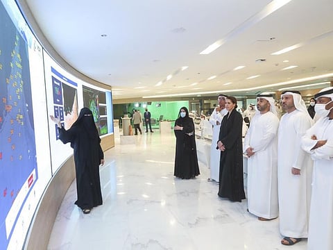 Mariam bint Mohammed Almheiri toured the National Center of Meteorology in Abu Dhabi, accompanied by Dr Abdulla Al Mandous and several senior employees of the centre.