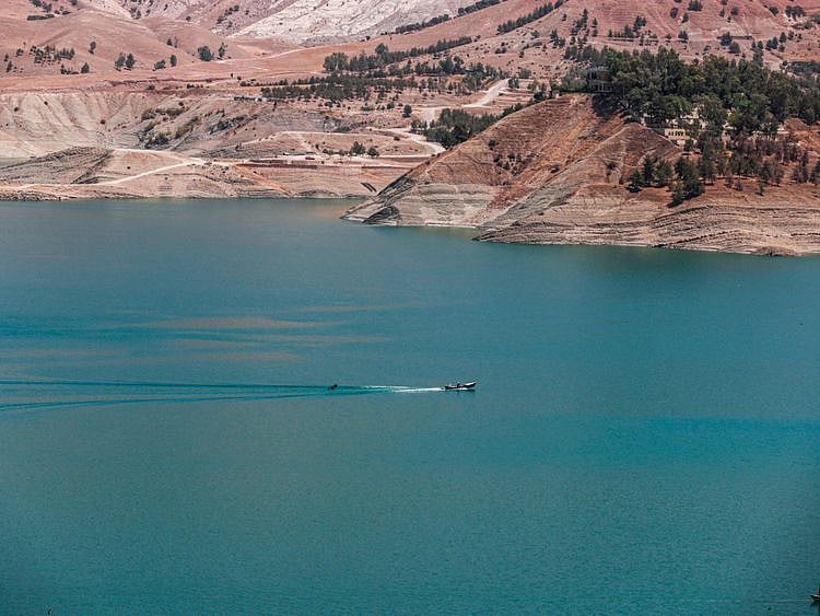 reg_220730 mideast FEATURE lake dukan of 748528-01-02-1658933153232