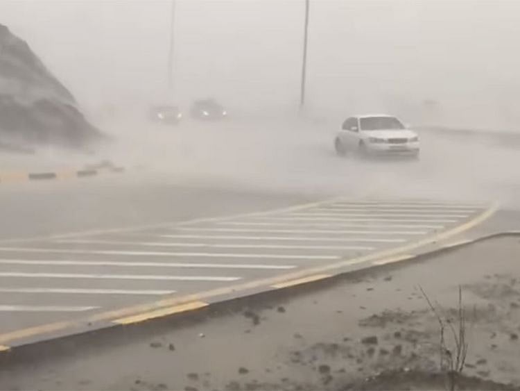 Heavy to moderate rainfall in parts of the UAE