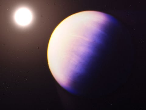 Exoplanet WASP-39 b, which lies outside our Solar System, is a hot gas giant with a mass roughly one-quarter that of Jupiter 