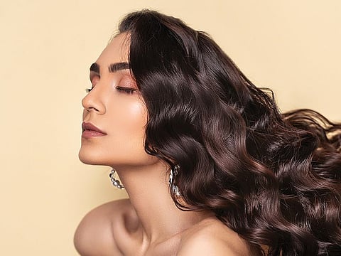 Set the stage for your hair to regain its volume and thickness, with these shampoos.