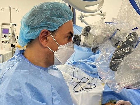 The plastic and reconstructive surgery team was able to restore blood circulation in the severed hand within two hours using a microsurgery technique, and the patient was able to move his fingers within a week of the surgery