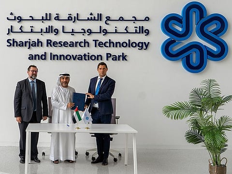 The agreement comes on the heels of a visit by a delegation from SRTIP to the John von Neumann University.