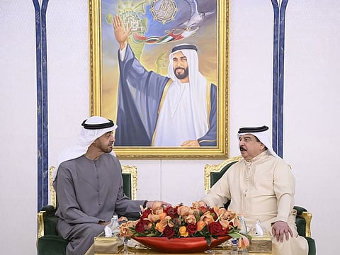 President His Highness Sheikh Mohamed bin Zayed Al Nahyan (left) with His Majesty King Hamad bin Isa Al Khalifa of Bahrain
