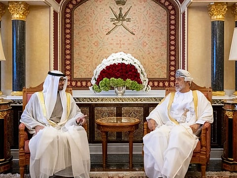 MUSCAT, OMAN - September 28, 2022: HH Sheikh Mohamed bin Zayed Al Nahyan, President of the United Arab Emirates (L), meets with HM Sultan Haitham bin Tariq, Sultan of Oman (R), at Al Alam Palace.

( Rashed Al Mansoori / UAE Presidential Court )
---