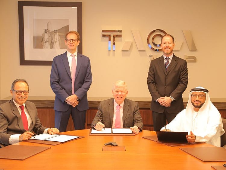TAQA_Signing photo-1664552262970