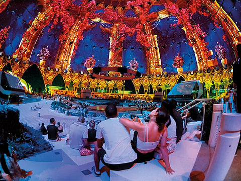 Accessible via Dubai Metro, Expo City Dubai offers an array of cultural, educational, leisure, and retail facilities within a 15-minute walk or bike ride.