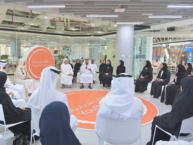 Lt-Gen Sheikh Saif bin Zayed Al Nahyan, Deputy Prime Minister and Minister of Interior, attended at the Dubai Creative Center "Youth Center", the youth dialogue session entitled "Positive Digital Citizenship", by the Federal Youth Foundation .