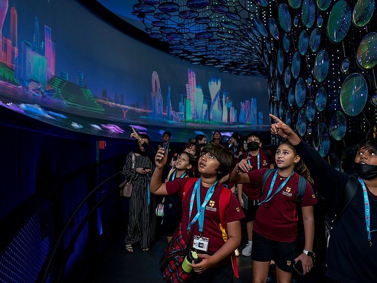 students-at-expo-1664882813419