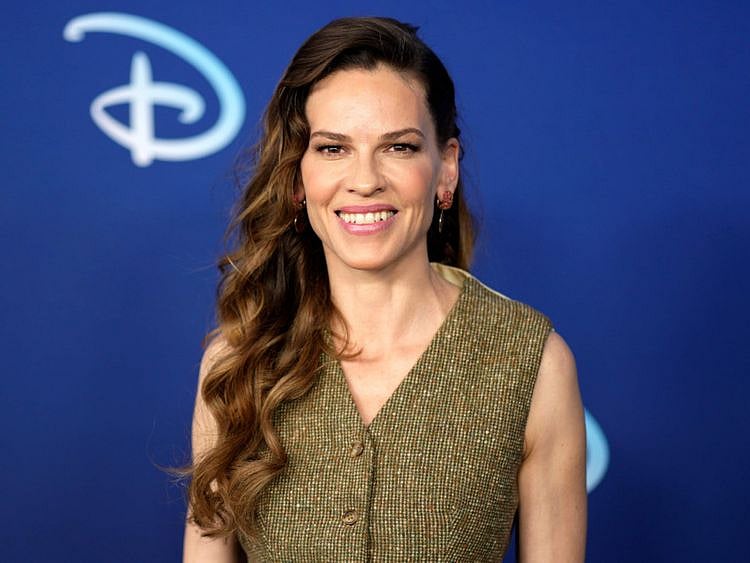 Hilary Swank-1665039240547