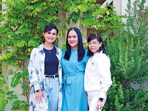 Sian Moss, Jennifer Paloma Salong and Bertlin Batiancila