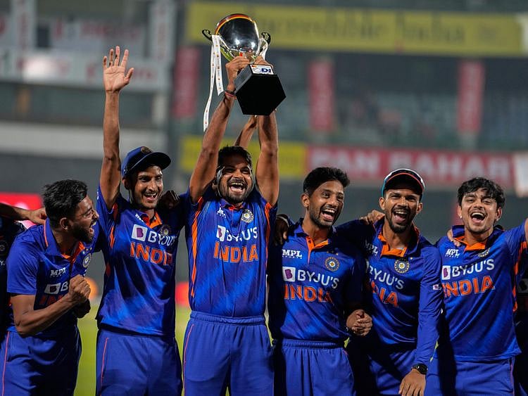 Copy of India_South_Africa_Cricket_11835.jpg-45aa3-1665497414351