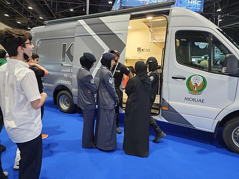 UAE: Emirati female K9 trainers demonstrate their skills at security show