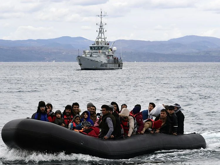 greece migrants-1665915232349