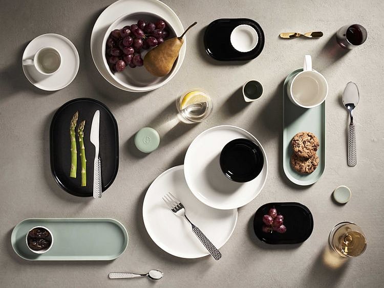 EtihadxArmani_Hero_Flatlay_Cascade-1666121713797