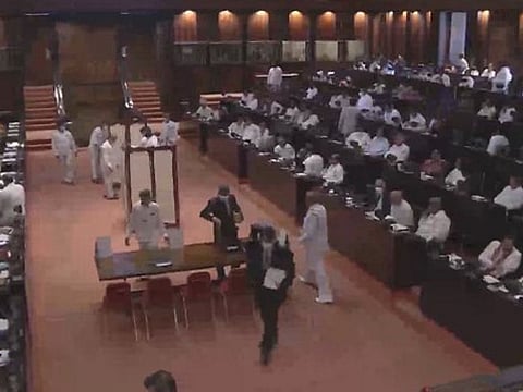 Twitter | @SriLankaTweet