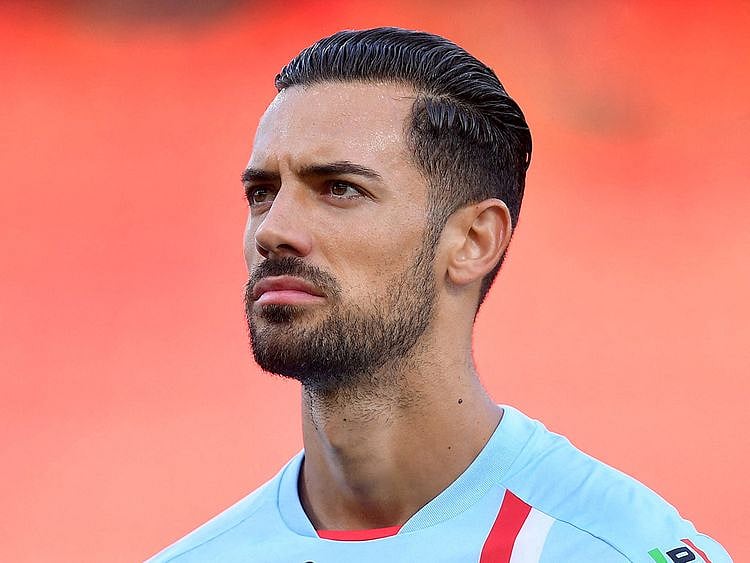 2022-10-27T192806Z_11189374_RC25BW9M3473_RTRMADP_3_SOCCER-ITALY-MARI-(Read-Only)