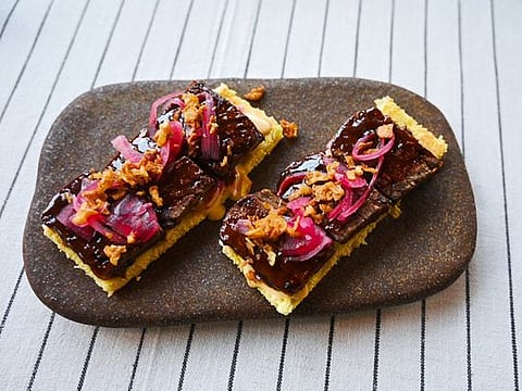 Step-by-step video guide to making the perfect pulled beef brisket burger