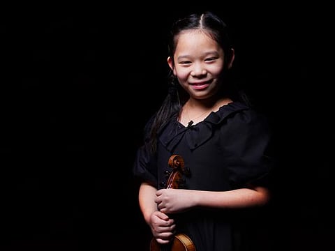 At just three years of age, Yoeun had already become a social media star after her mother started uploading her performances on the internet. Today, most of her YouTube videos have millions of views. 