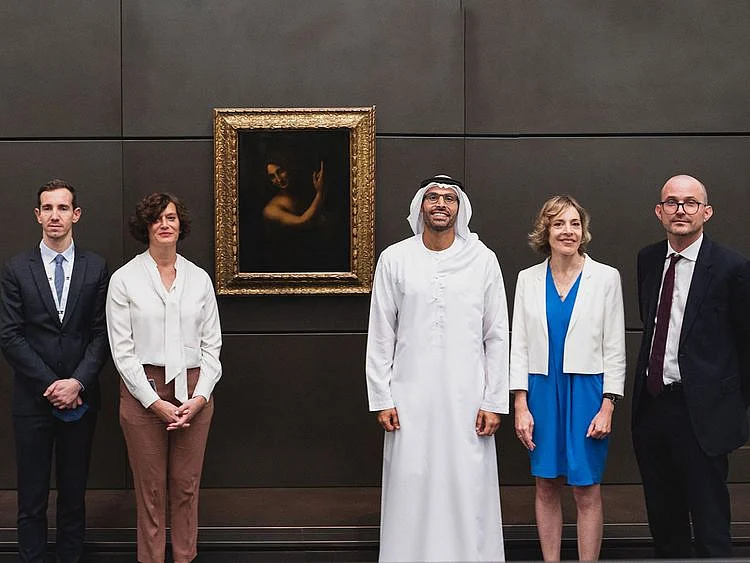 davinci-painting-at-louvre-abu-dhabi-1667827162414