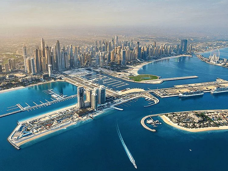 Stock Dubai skyline JBR 