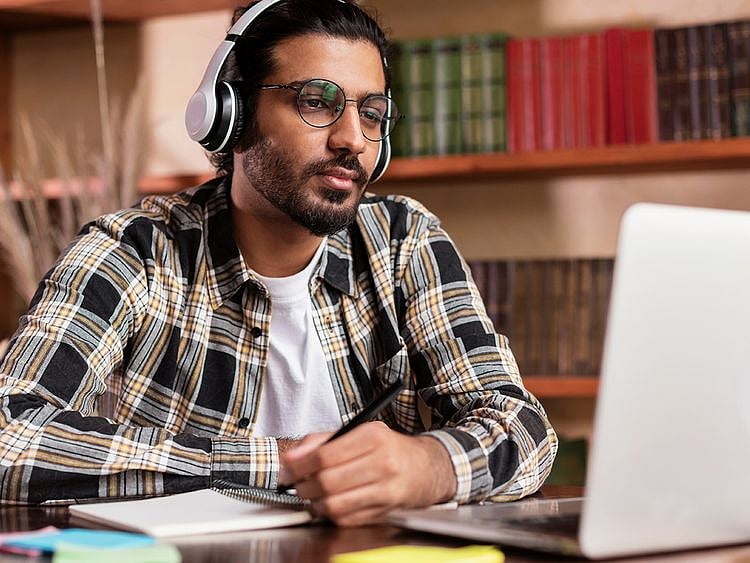 How to learn Arabic for free in Abu Dhabi